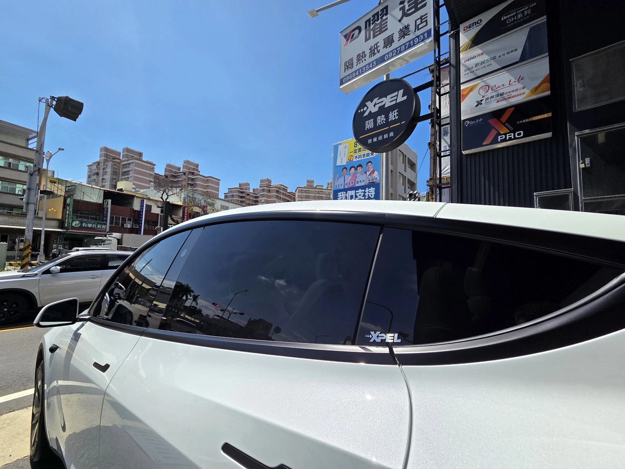 台中汽車隔熱紙完工示範照片